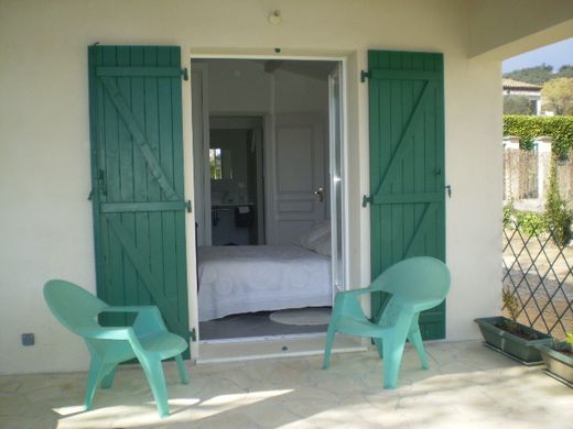 Gîte ou maison le clos de saint Paul, colle sur loup 06480