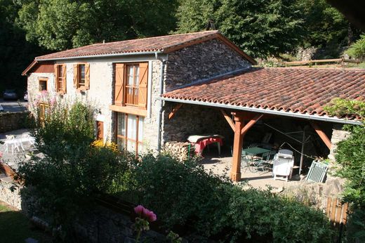 Gîte ou maison Le Praouis, salechan 65370