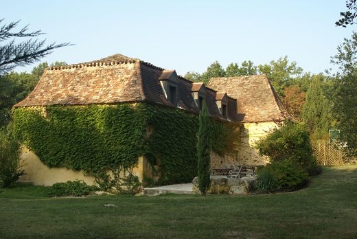 Gîte ou maison Domaine des Pailloles, lanquais 24150