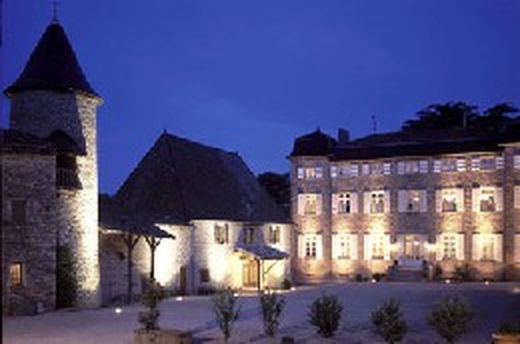 Location CHATEAU de CHASSELAS chasselas 71570