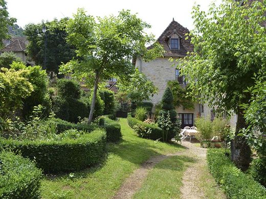 Château Le Chateau de Busqueilles, autoire 46400