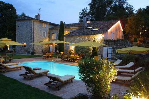 Gîte ou maison La Campagne Saint-Lazare, forcalquier 04300