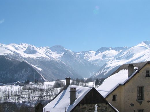 Gîte ou maison Maison Martin, bagneres de luchon 31110