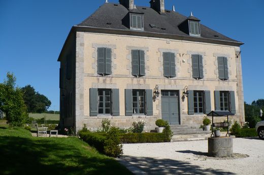 Gîte ou maison Domaine de Louveraude, saint dizier la tour 23130