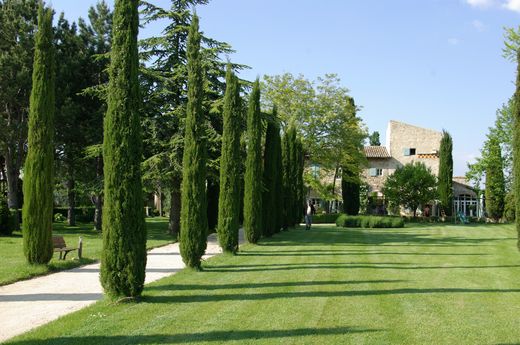 Location Domaine de la Bâtie saulce sur rhone 26270