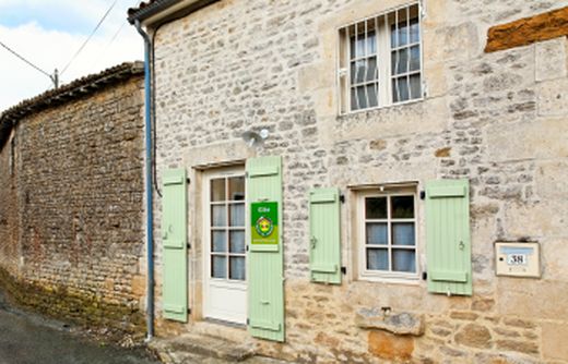 Gîte ou maison Gîte Blanchard, germond rouvre 79220