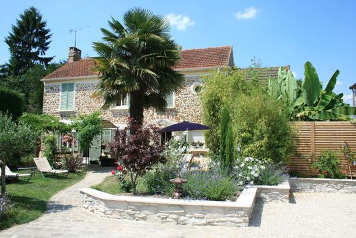 Gîte ou maison Le Petit Nailly, magny les hameaux 78114